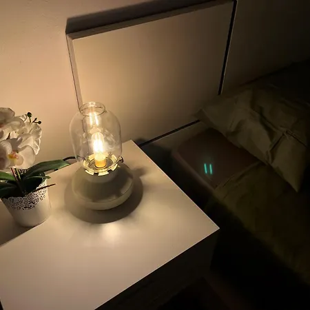 Moove13 - Piata Victoriei, Modern Ultra *