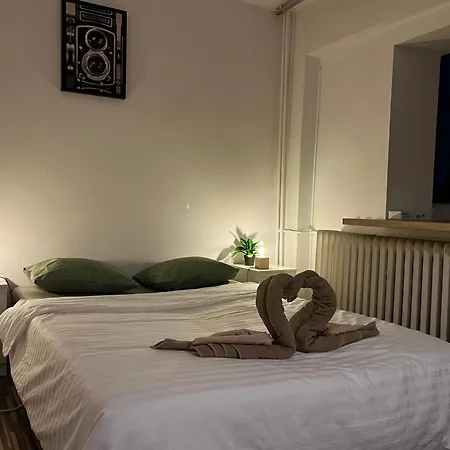 Moove13 - Piata Victoriei, Modern Ultra Apartman *