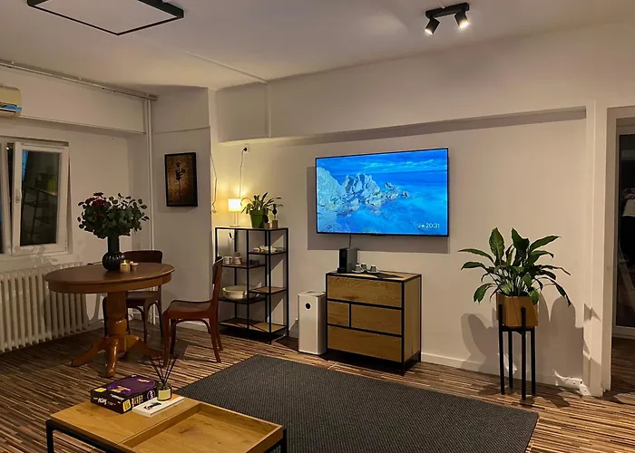 Moove13 - Piata Victoriei, Modern Ultra *