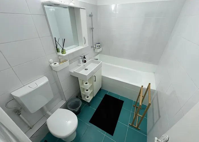 Moove13 - Piata Victoriei, Modern Ultra Apartman *